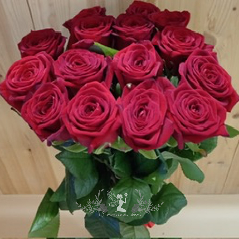 Букет из красных роз «Роскошь» 1