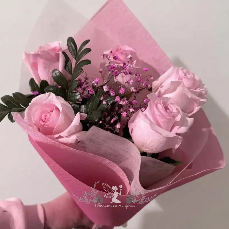 Букет из 5 нежных роз &laquo;Крошка Бель&raquo; 